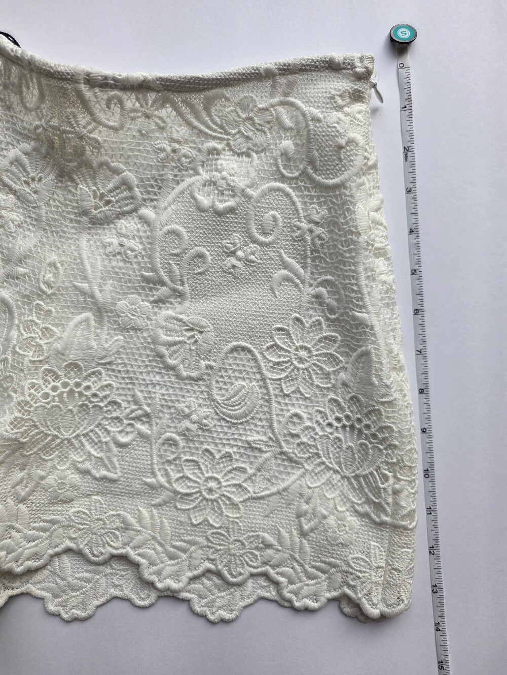 Zara White High-Rise Lace Floral Shorts - Picture 6 of 10